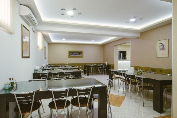 Hotel Flowers (Sivrić Mahala)))
